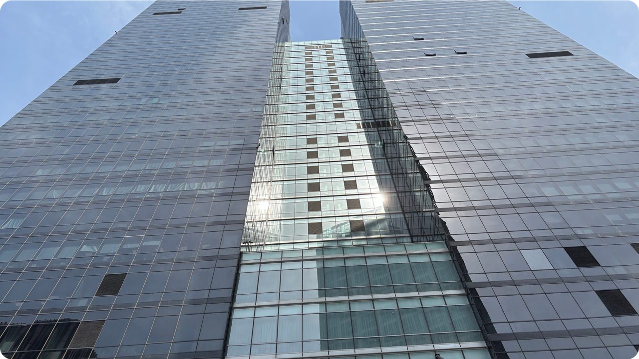 Exterior of Astellas’ China office, part of the company’s growing presence in Asia and commitment to global healthcare solutions.