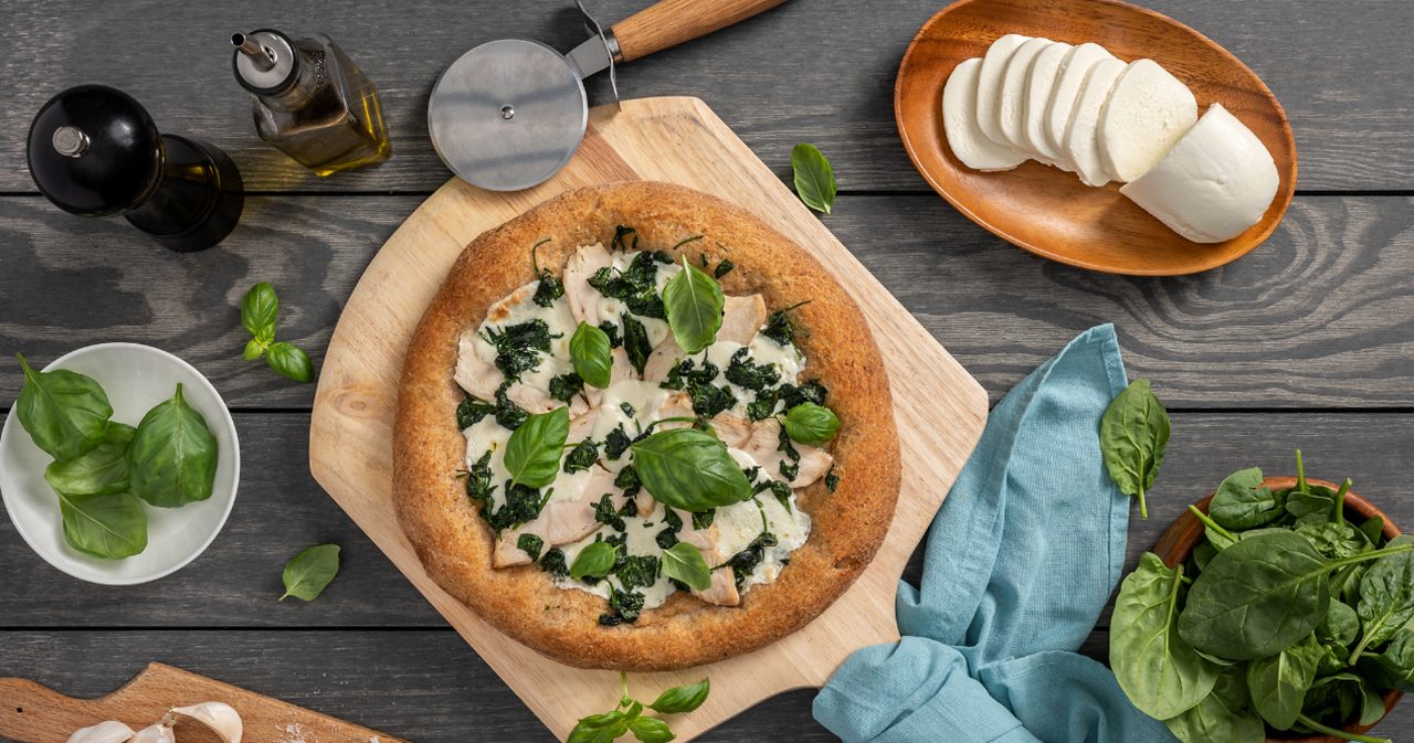 Image of Garlic Chicken & Spinach White Pizza
