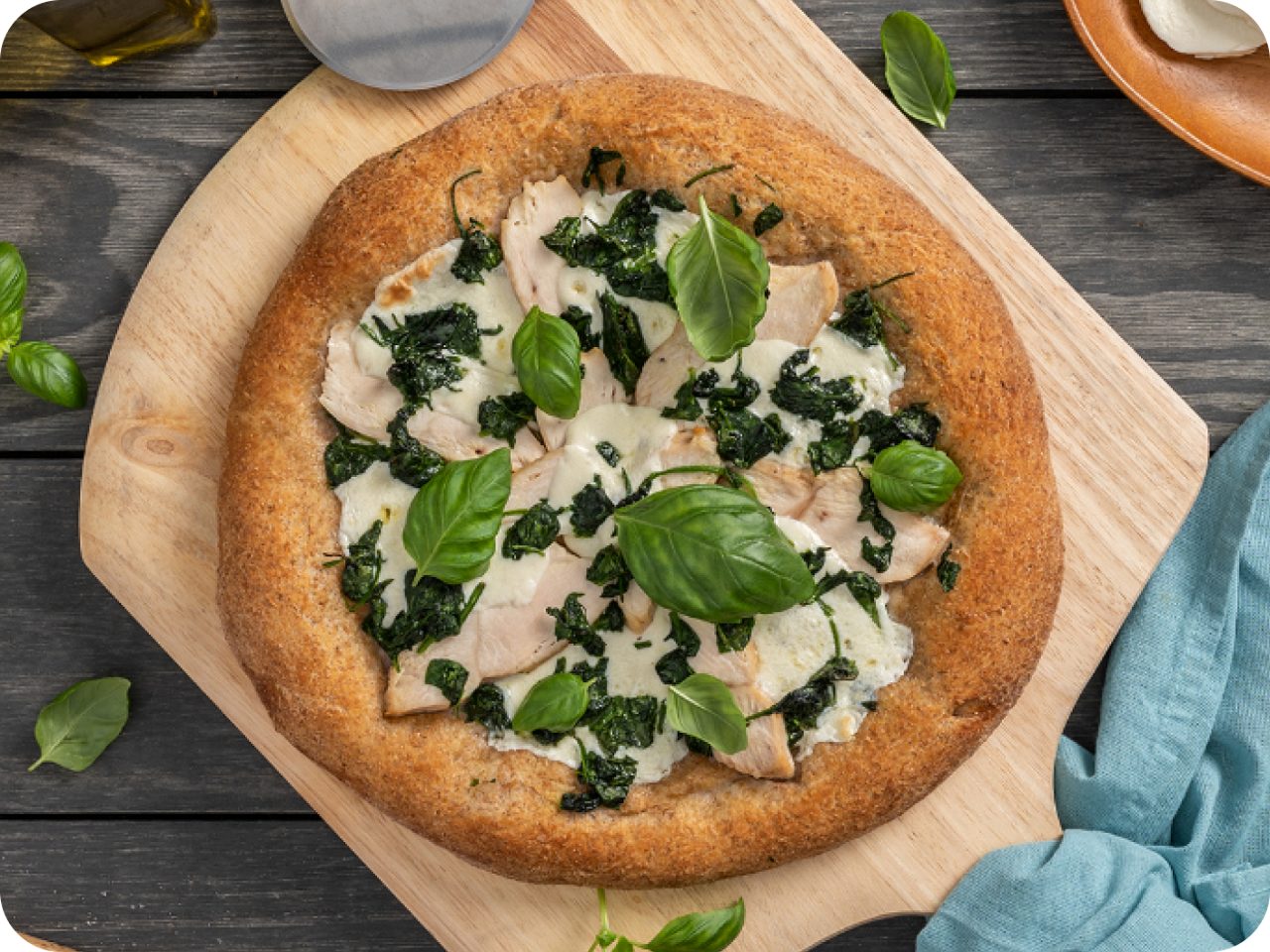 Image of Garlic Chicken & Spinach White Pizza