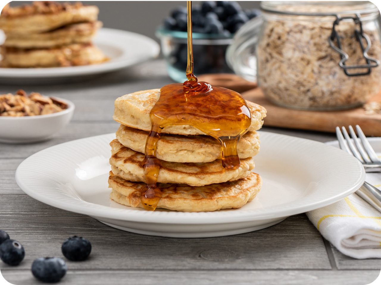 Image of Low-fat Oatmeal Pancakes